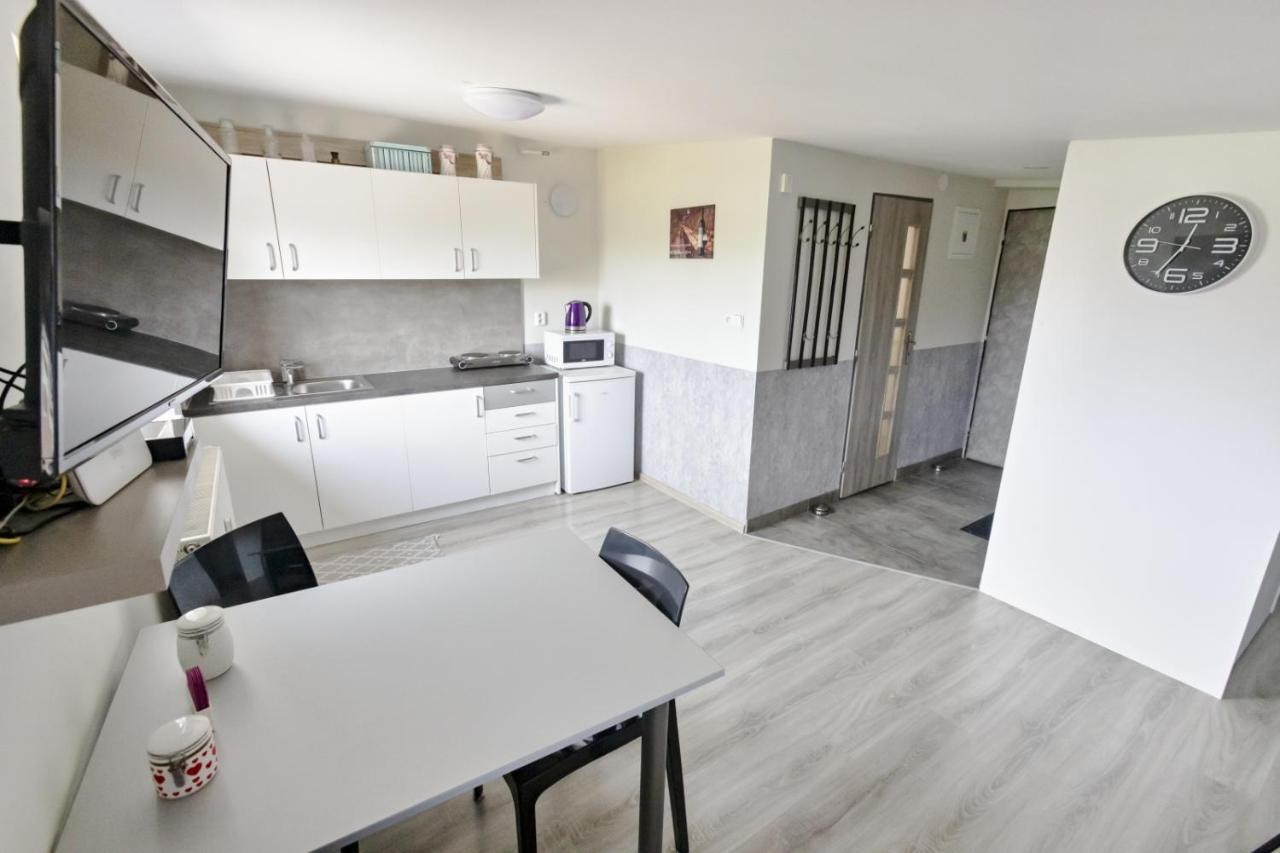 Apartman Theo Veľký Slavkov 外观 照片